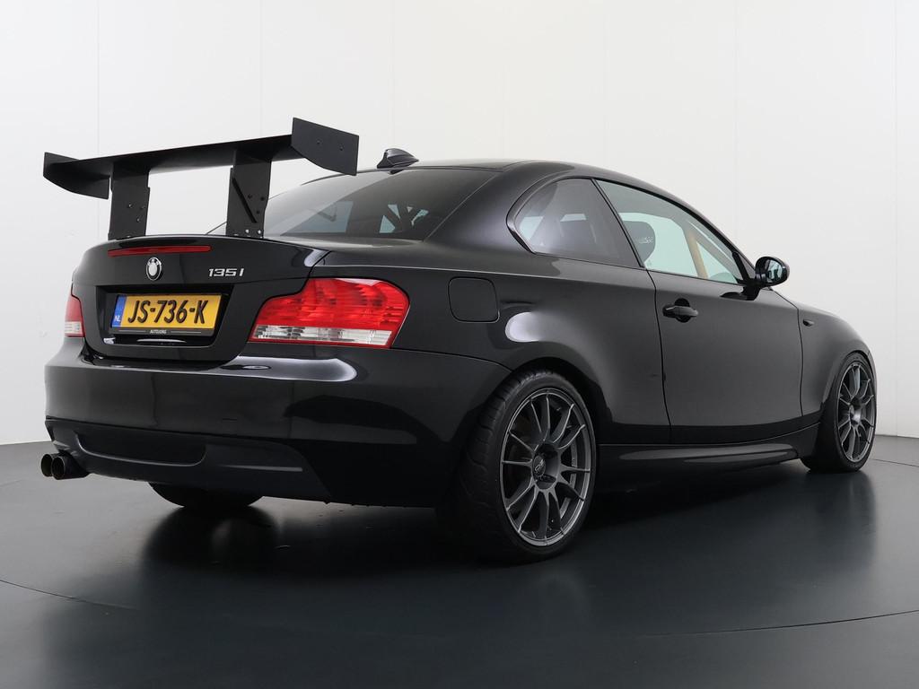 BMW 1-serie Coupé 135i Trackday auto Geen APK! Circuitauto, Auto's, Euro 5, Gebruikt, 4 stoelen, 1465 kg