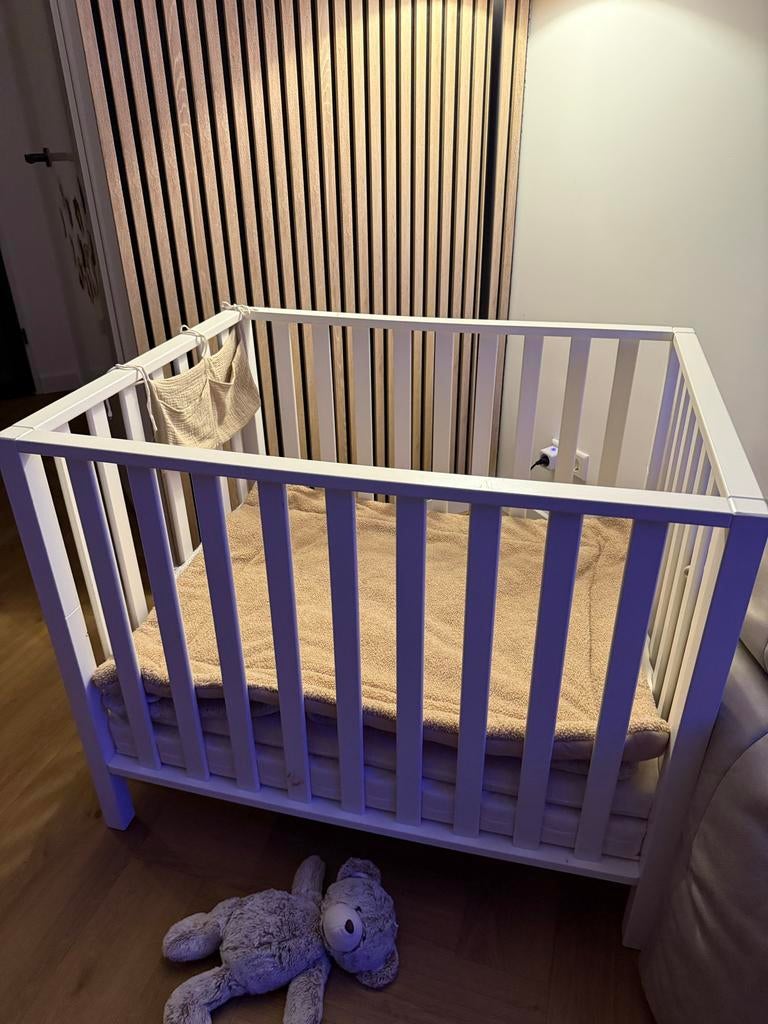 Babybox/ box met matras en boxkleed, Kinderen en Baby's, Boxen, Ophalen of Verzenden, Zo goed als nieuw, Vierkant, Boxkleed