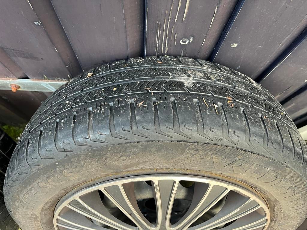 Renault Twingo velgen + banden, Auto-onderdelen, Banden en Velgen, Ophalen, 14 inch, Gebruikt, Banden en Velgen