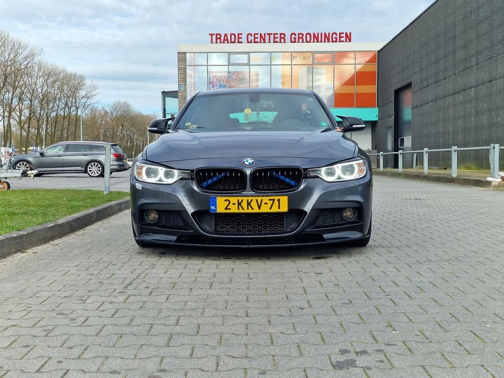 BMW 3-Serie  330D F31 2013 TWEEDE EINGENAAR!!!, Auto's, Automaat, Euro 5, Achterwielaandrijving, 1800 kg