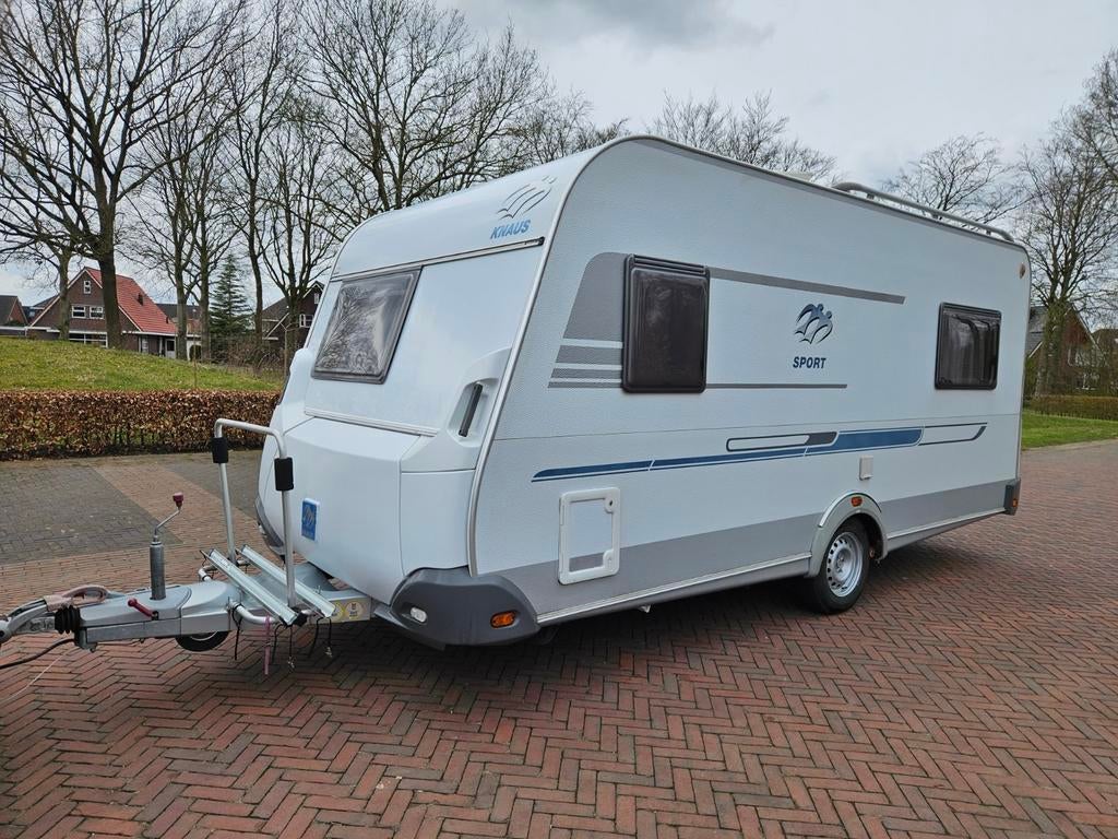 Knaus Sport 450 Qfu Mover / Voortent / Zakluifel, Caravans en Kamperen, Caravans, Rondzit, Frans bed, Bedrijf, 4 tot 5 meter