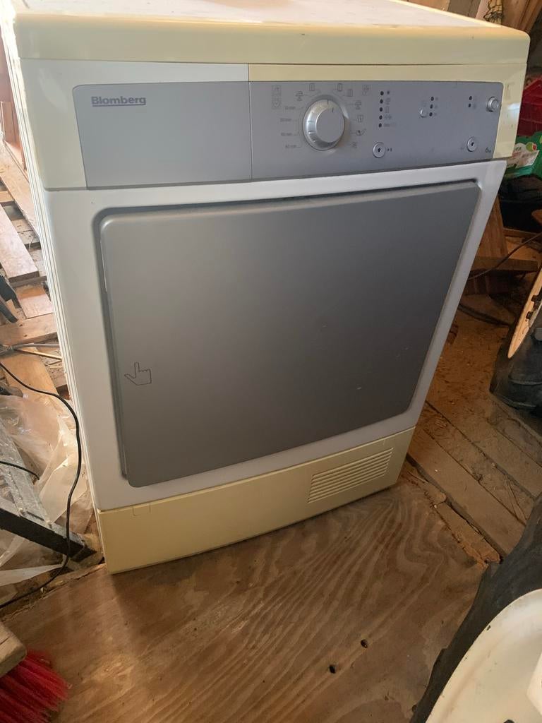 Blomberg Wasdroger - Goede staat, 6kg inhoud, Ophalen, 6 tot 8 kg, Gebruikt, Voorlader