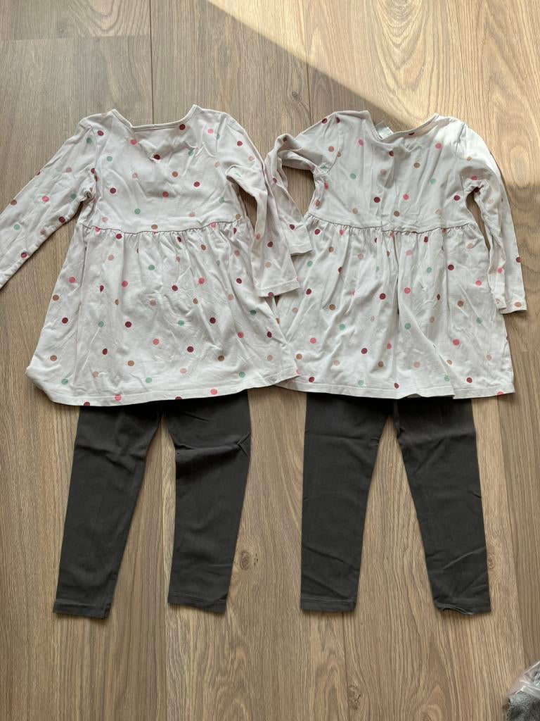 Tweeling kledingpakket maat 104, Kinderen en Baby's, Ophalen of Verzenden, Zo goed als nieuw, Meisje, Setje