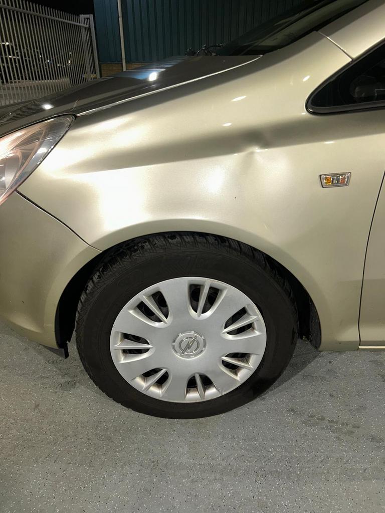 Opel Corsa 1.2 16V 5D 2007 Beige, Voorwielaandrijving, Zwart, 4 cilinders, 1229 cc