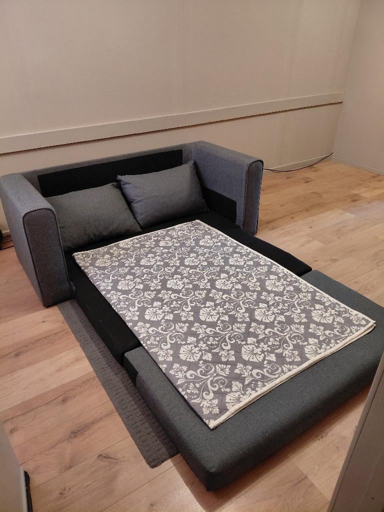 slaapbank grijs 1.55 breedte x 2.00 lengte, Huis en Inrichting, Slaapkamer | Slaapbanken, Ophalen, Tweepersoons, Zo goed als nieuw