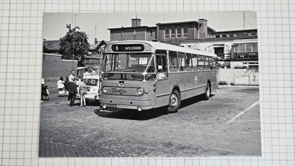 Foto BUS VAD Apeldoorn 4566, Verzamelen, Verzenden, Gebruikt, Bus of Metro, Overige typen