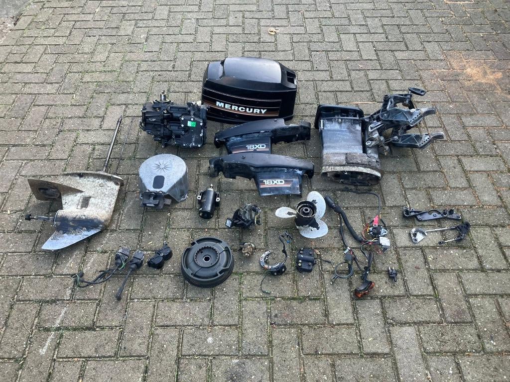 Mercury 18 20 25 pk 2 takt buitenboordmotor onderdelen, Ophalen of Verzenden, Gebruikt, Motor en Techniek