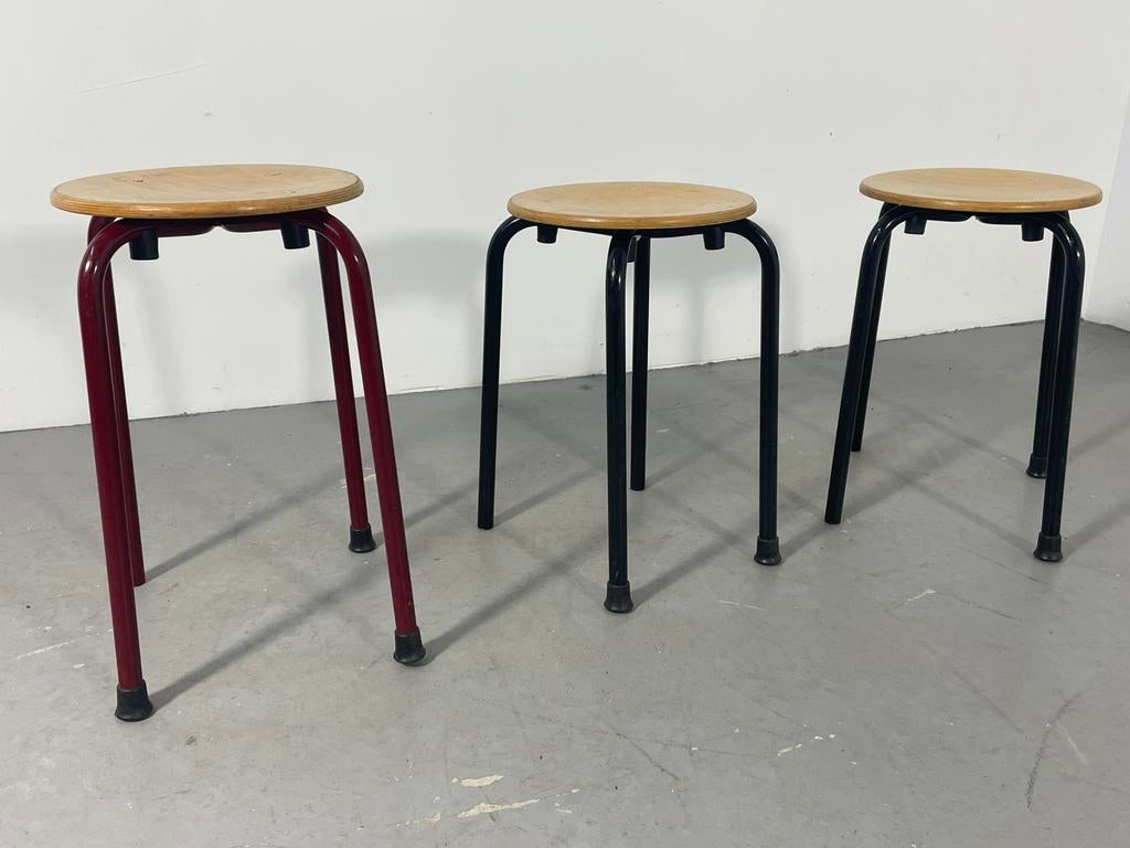 3x Vintage schoolkruk, Ophalen, Gebruikt, X, Hout