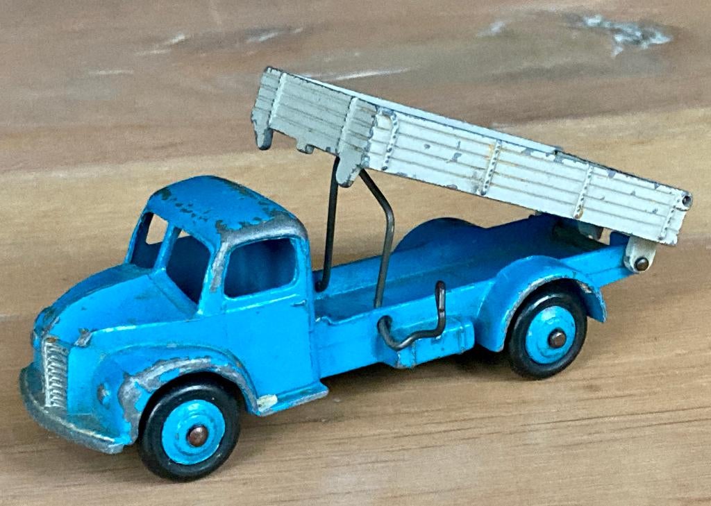 Meccano Dinky Toys 414 - Dodge Tipping Wagon / Kipper 1959, Ophalen of Verzenden, Gebruikt, Bus of Vrachtwagen, Dinky Toys