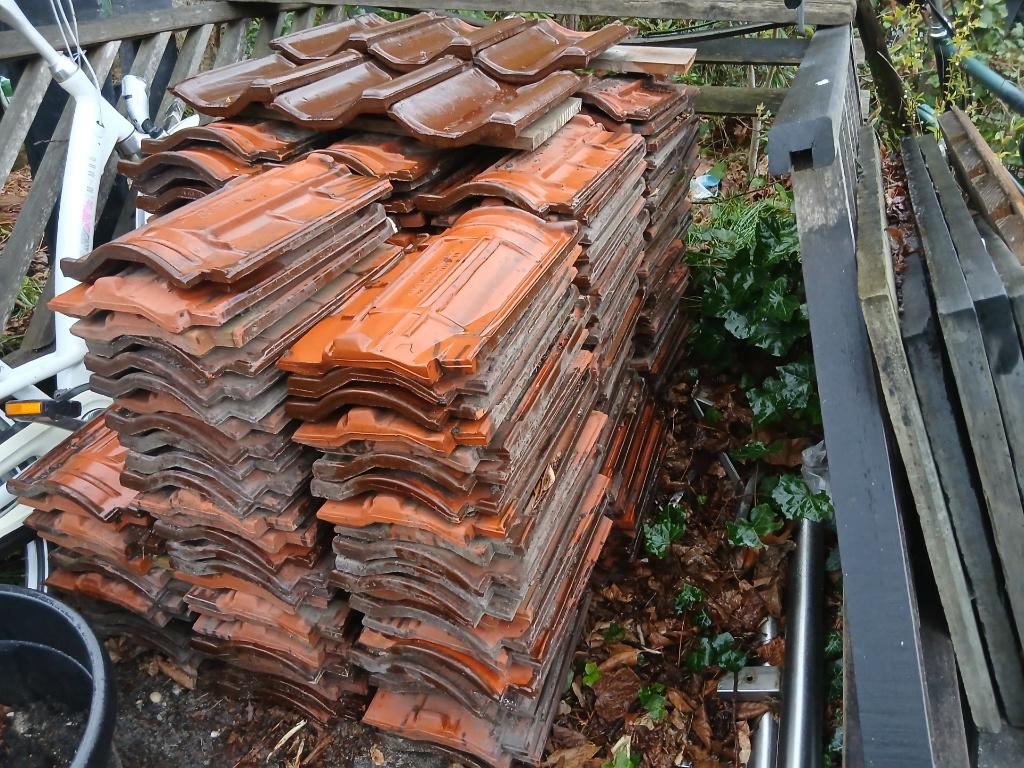 Geglazuurde dakpannen, Doe-het-zelf en Verbouw, Dakpannen en Dakbedekking, Ophalen, Zo goed als nieuw, 15 m² of meer, Dakpannen