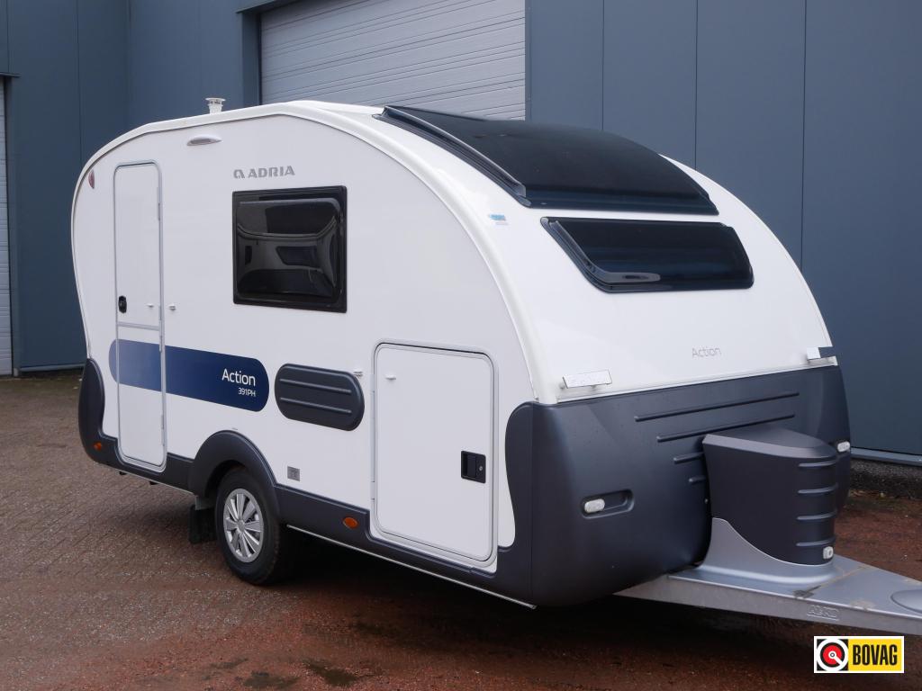 Adria Action 391 PH Incl. Unico Verona, Caravans en Kamperen, Caravans, Schokbreker, Bedrijf, Treinzit, Adria