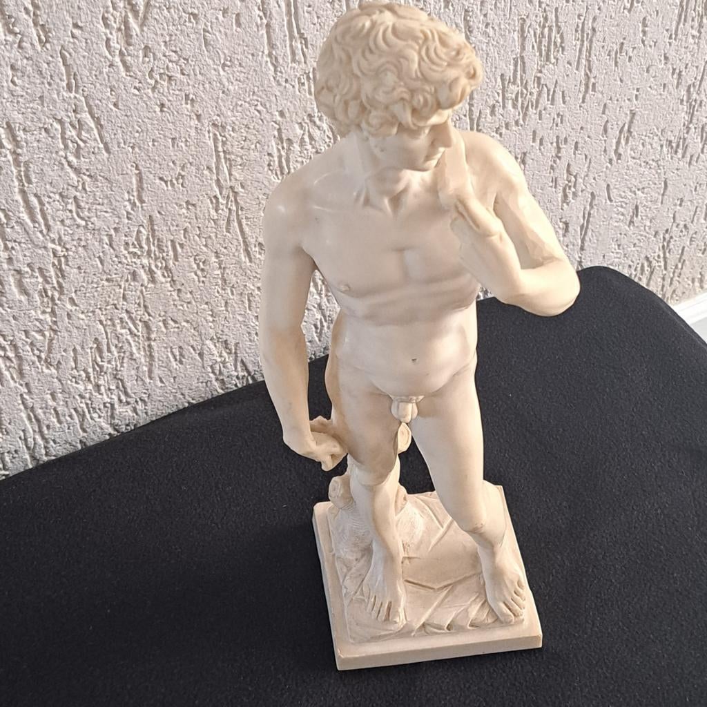 ANTIEKE STAANDE BEELD, Ophalen