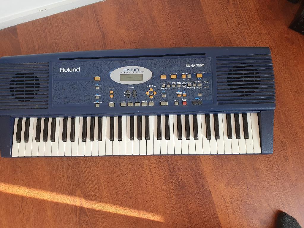Te koop Roland keyboard, Ophalen of Verzenden, Zo goed als nieuw, 61 toetsen, Roland
