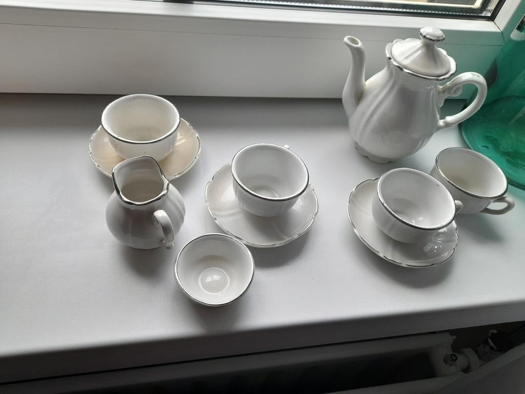 Oude kinder Douwe Egberts servies porcelein wit,zilver rand, Antiek en Kunst, Ophalen of Verzenden