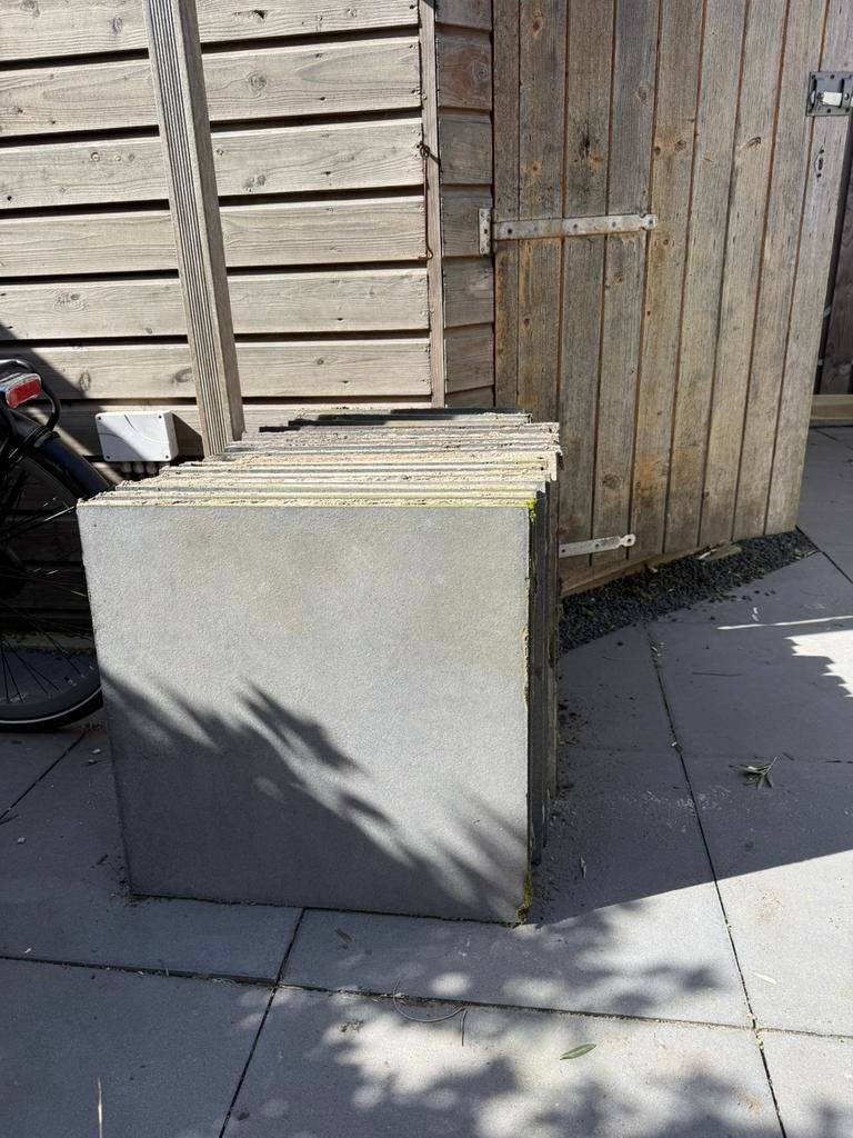 Betontegels grijs 60x60 16 stuks, Ophalen, Zo goed als nieuw, Overige materialen