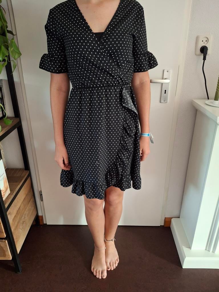 Most Wanted overslagjurk zwart met stippen maat 36/S, Zwart, Ophalen of Verzenden, Zo goed als nieuw, Knielengte