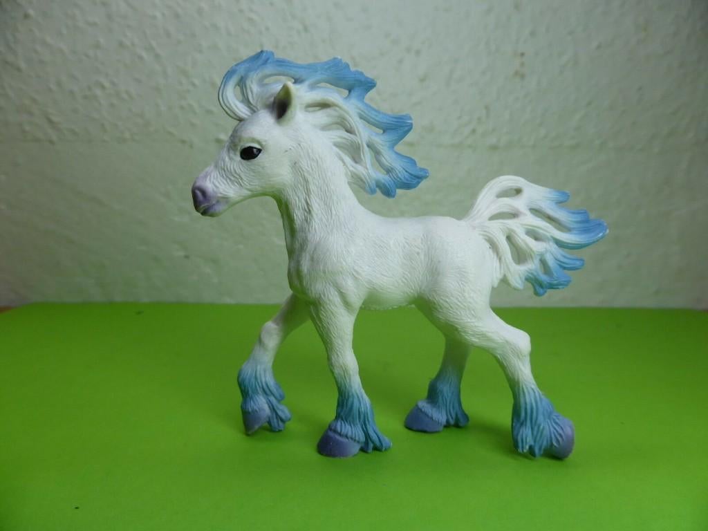 Schleich 82874 ijsveulen Xalimbo, Ophalen of Verzenden, Zo goed als nieuw, Paard, Beeldje of Figuurtje