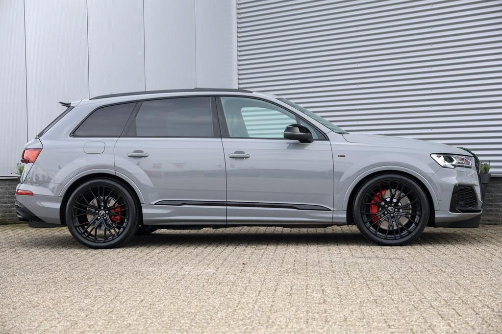 Audi Q7 55 TFSI e quattro S-Line Pano|Trekh|Nardo|SQ7, Auto's, Audi, Automaat, Gebruikt, 2995 cc, Bedrijf