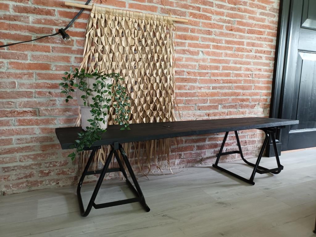 Unieke bank  bankje van steigerhout en steigerbokjes, Huis en Inrichting, Stoelen, Gebruikt, Hout, Metaal, Zwart, Ophalen of Verzenden
