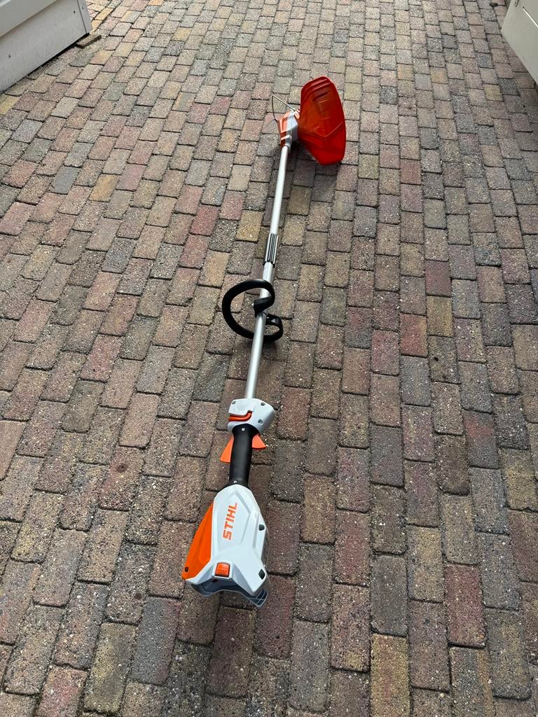 STIHL accu grastrimmer / kantenmaaier FSA 60 R, Ophalen, Nieuw, Accu
