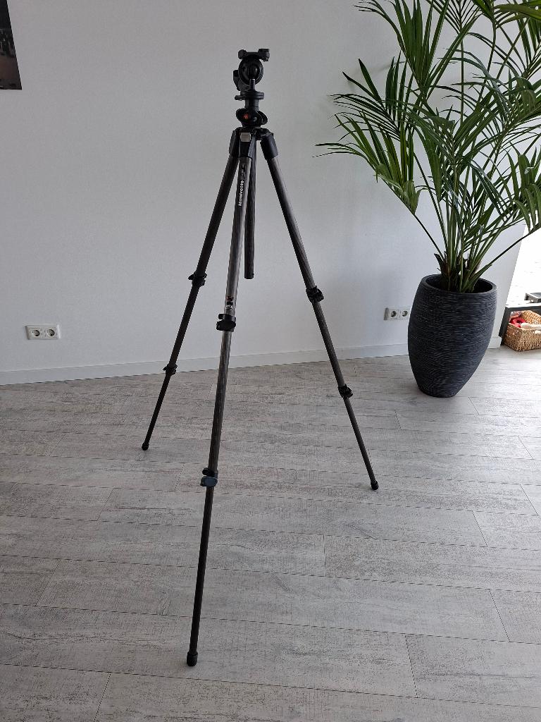 Manfrotto professioneel statief met Manfrotto balhoofd, Audio, Tv en Foto, Ophalen, Driepoot, Zo goed als nieuw, 175 cm of meer