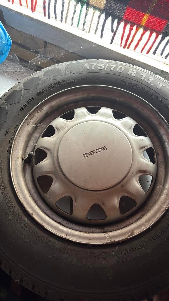 Mazda 323, Auto diversen, Wieldoppen, Ophalen of Verzenden, Zo goed als nieuw