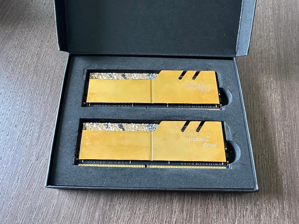 G.Skill Trident Z Royal 32GB | DDR4 | 4266mhz | Goud, Gebruikt, 32 GB, DDR4, Ophalen of Verzenden