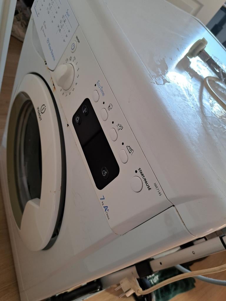 GRATIS Indesit wasmachine 7kg - defect, voor reparatie, 6 tot 8 kg, Ophalen of Verzenden, Niet werkend