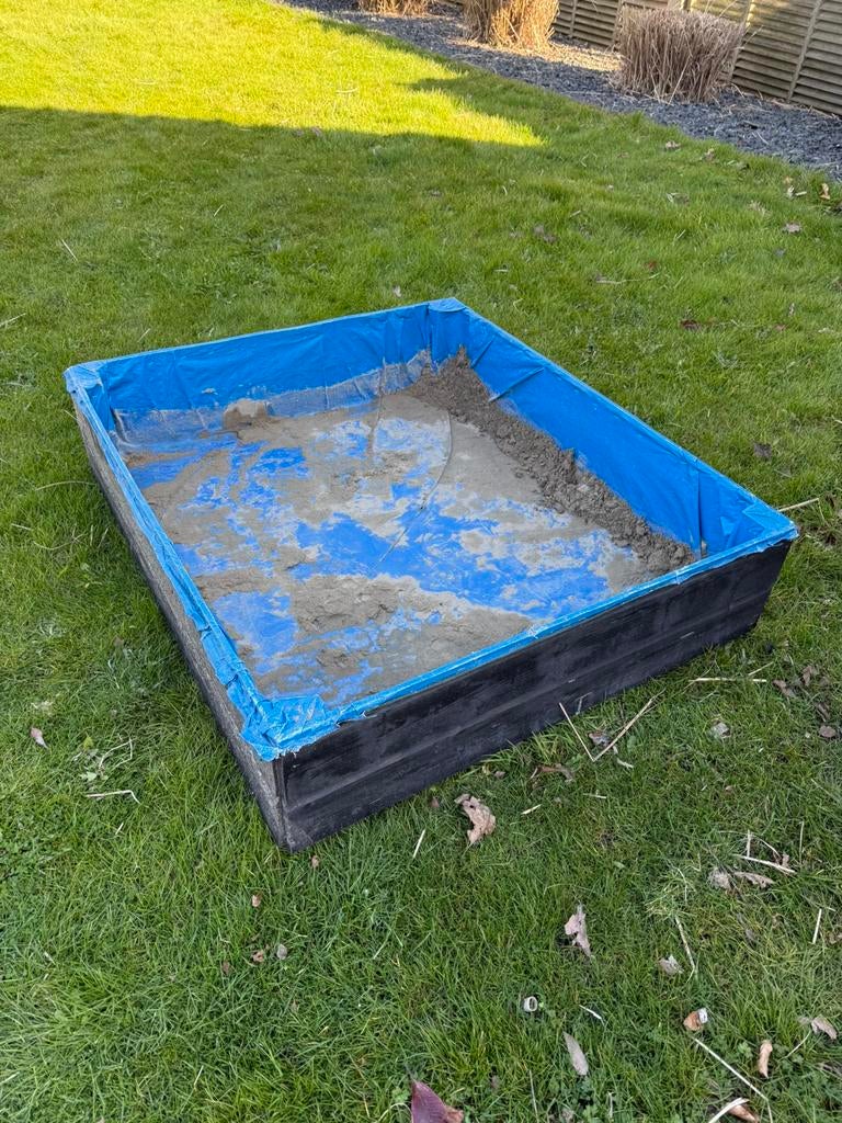 Zandbak met deksel, Ophalen, Gebruikt