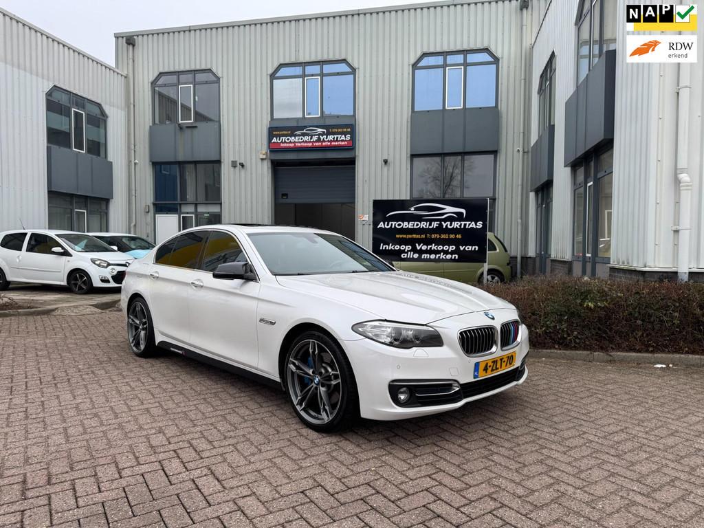 BMW 5-serie 528i Luxury Edition AUTOMAAT!, Automaat, Achterwielaandrijving, Gebruikt, Euro 6