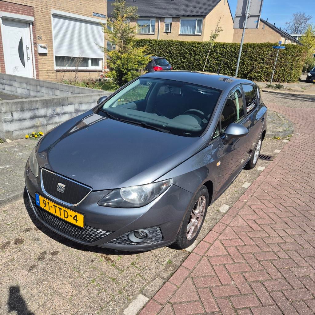 Seat Ibiza 1.2 TDI 55KW Ecomotive 2012 Grijs, Voorwielaandrijving, 74 pk, 1199 cc, 96 €/maand