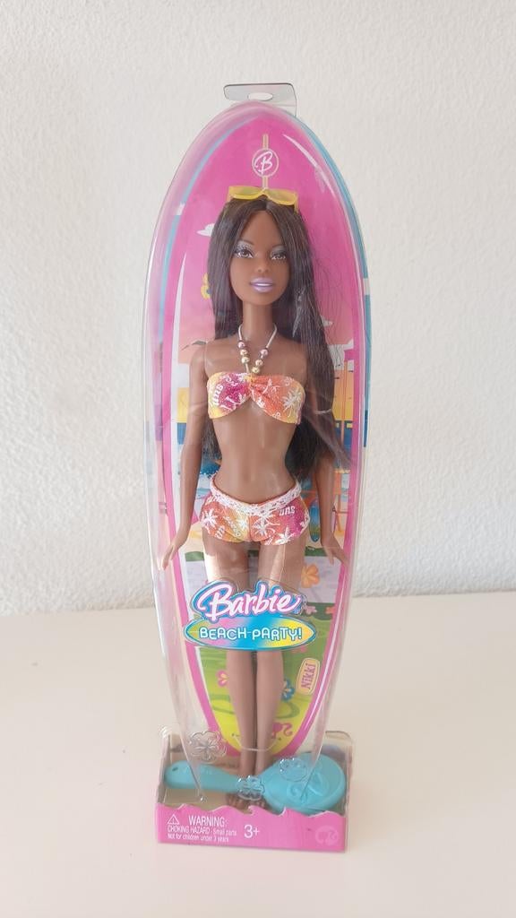 Barbie Nikki NRFB, Ophalen of Verzenden, Nieuw, Fashion Doll