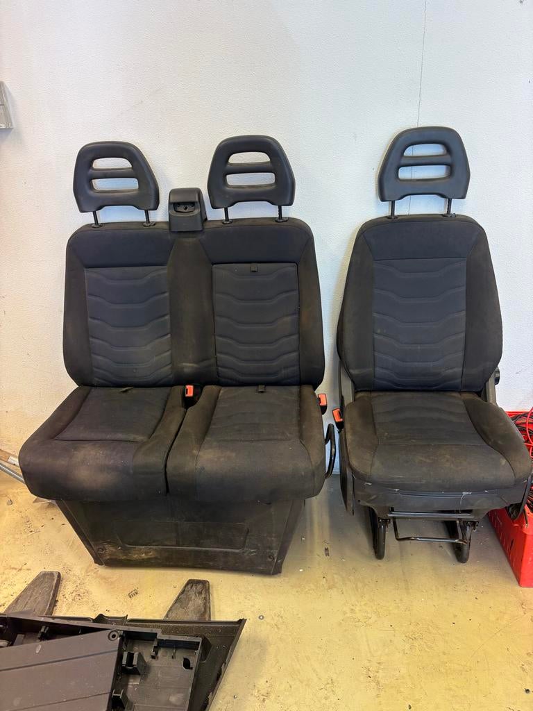 Stoel en bank voor Iveco Daily, Auto-onderdelen, Interieur en Bekleding, Ophalen, Gebruikt, Overige automerken