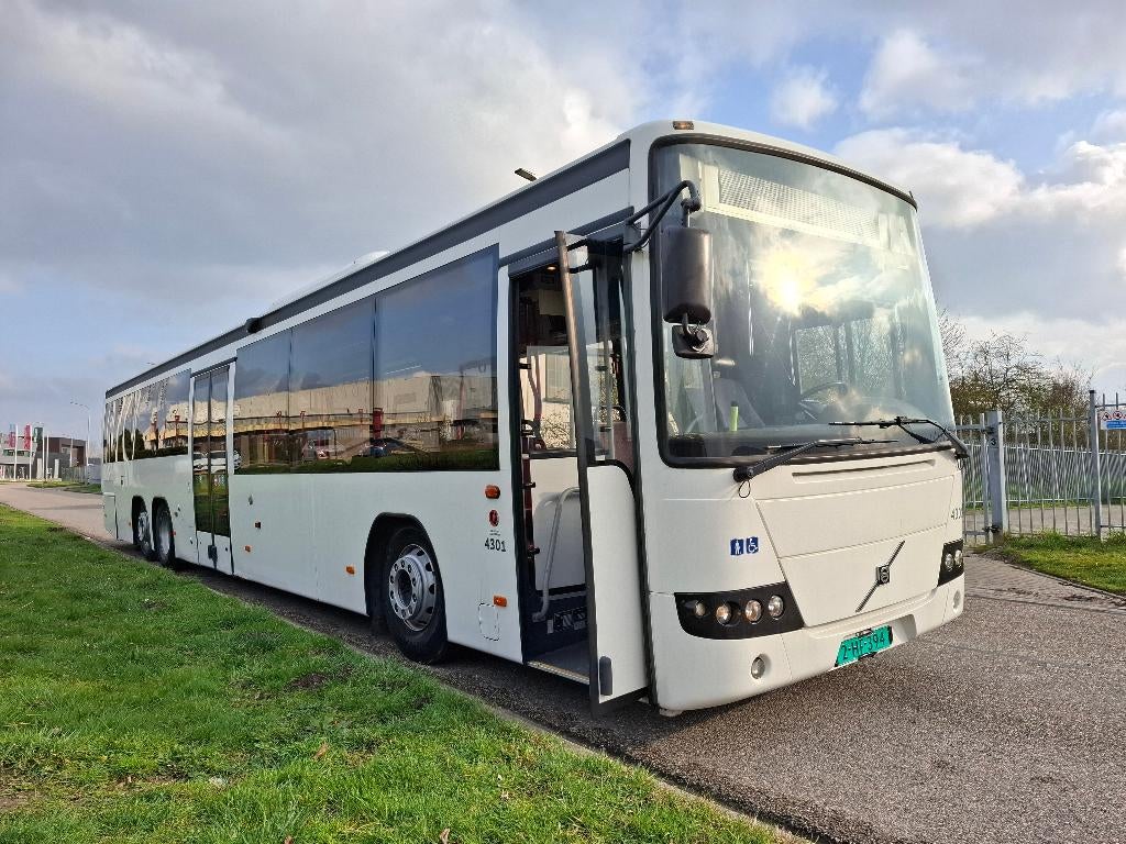 VOLVO**8700LE*B12B*EURO5**57PL*AIRCO**, Automaat, Euro 5, Stof, Bedrijf