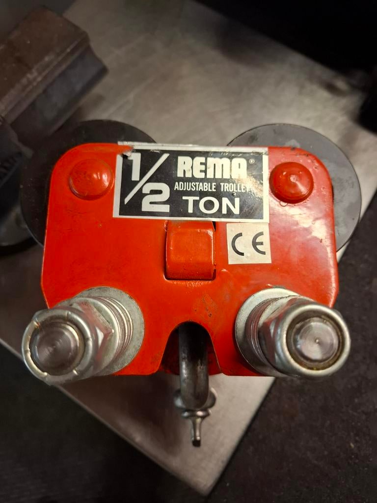 REMA verstelbare loopkat 1/2 ton, Doe-het-zelf en Verbouw, Lieren en Takels, Gebruikt, Handmatig, Ophalen of Verzenden