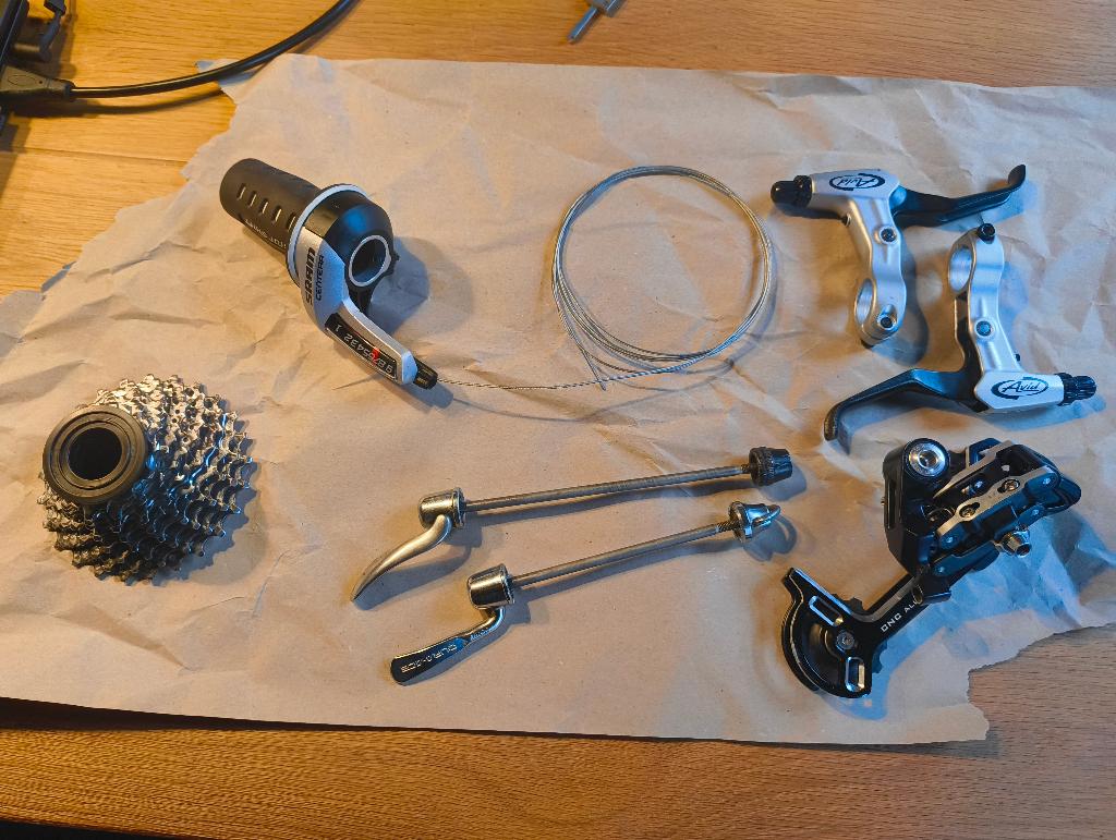 Diverse fietsonderdelen, Fietsen en Brommers, Fietsonderdelen, Ophalen of Verzenden, Gebruikt, Algemeen, Overige typen