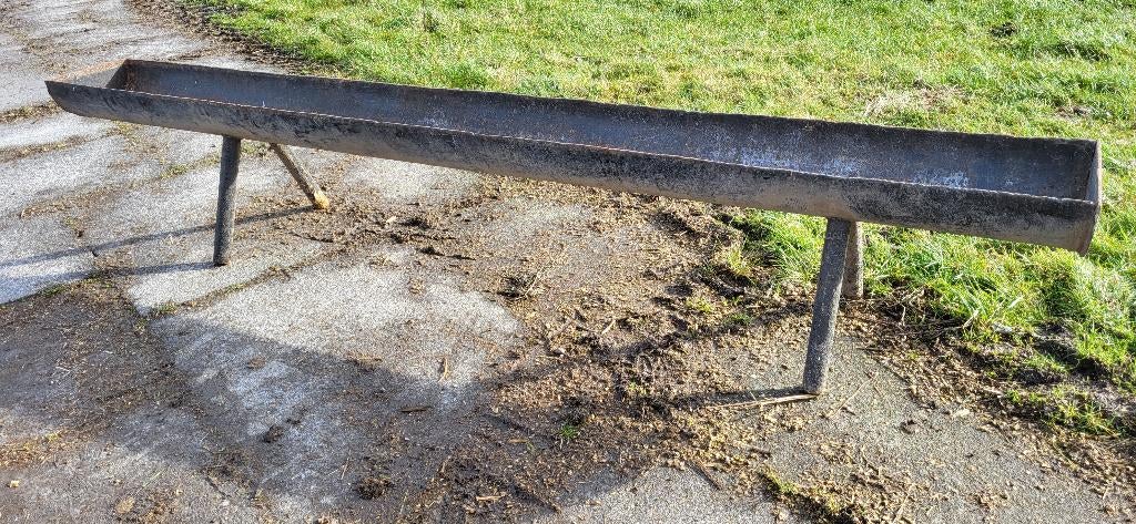 Voerbak voergoot schapen geiten kalveren, Ophalen, Gebruikt