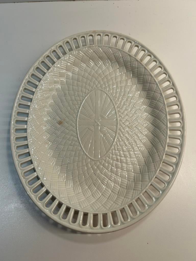 Antieke onderschaal vlechtwerk wedgewood 1830, Ophalen of Verzenden