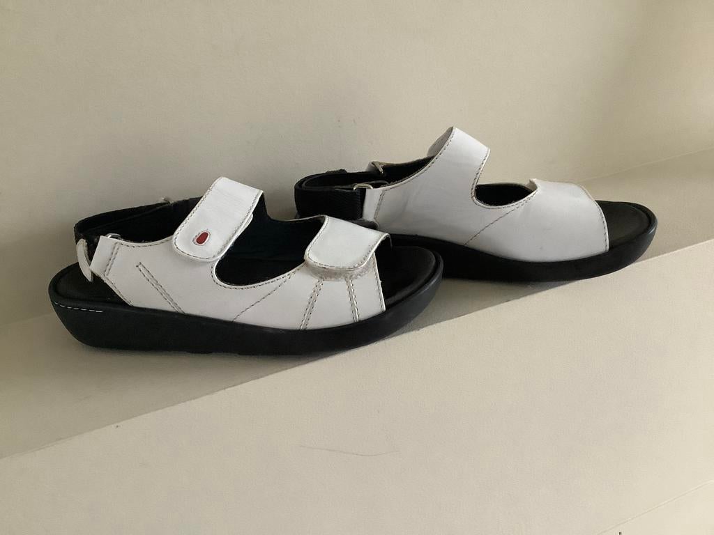 Wolky sandalen maat 37, Wit, Zo goed als nieuw, Sandalen of Muiltjes, Ophalen of Verzenden