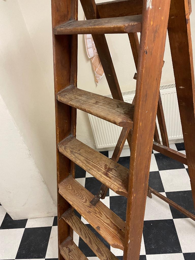 Houten trap, Doe-het-zelf en Verbouw, Ladders en Trappen, Ophalen, Gebruikt, Trap, 2 tot 4 meter