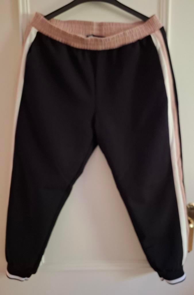 Joggingbroek ZARA XL, ZGAN, Kleding | Dames, Zwart, Ophalen of Verzenden, Zo goed als nieuw, Maat 46/48 (XL) of groter
