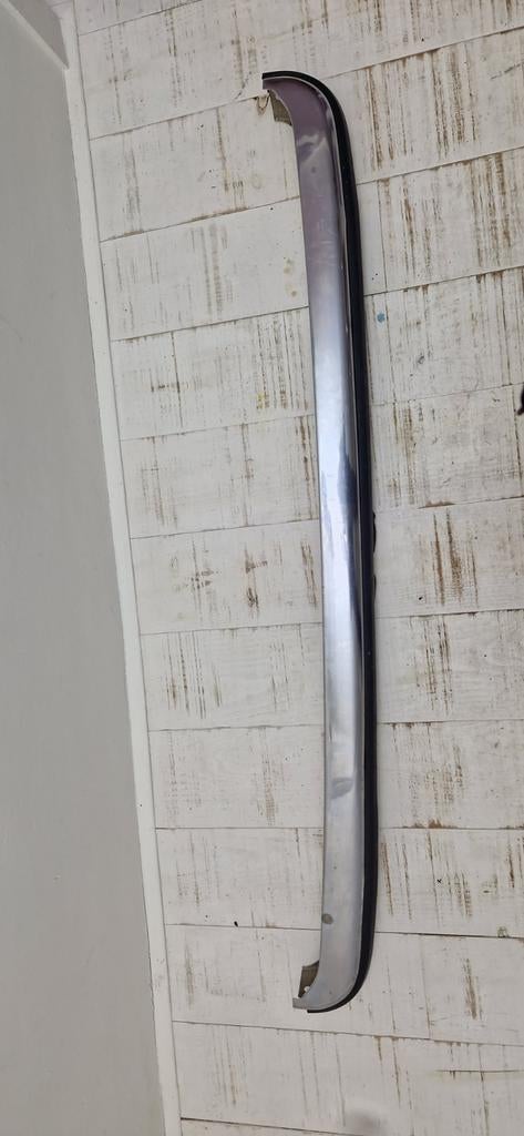 Mercedes W123 station achterbumper, Ophalen, Voor, Bumper