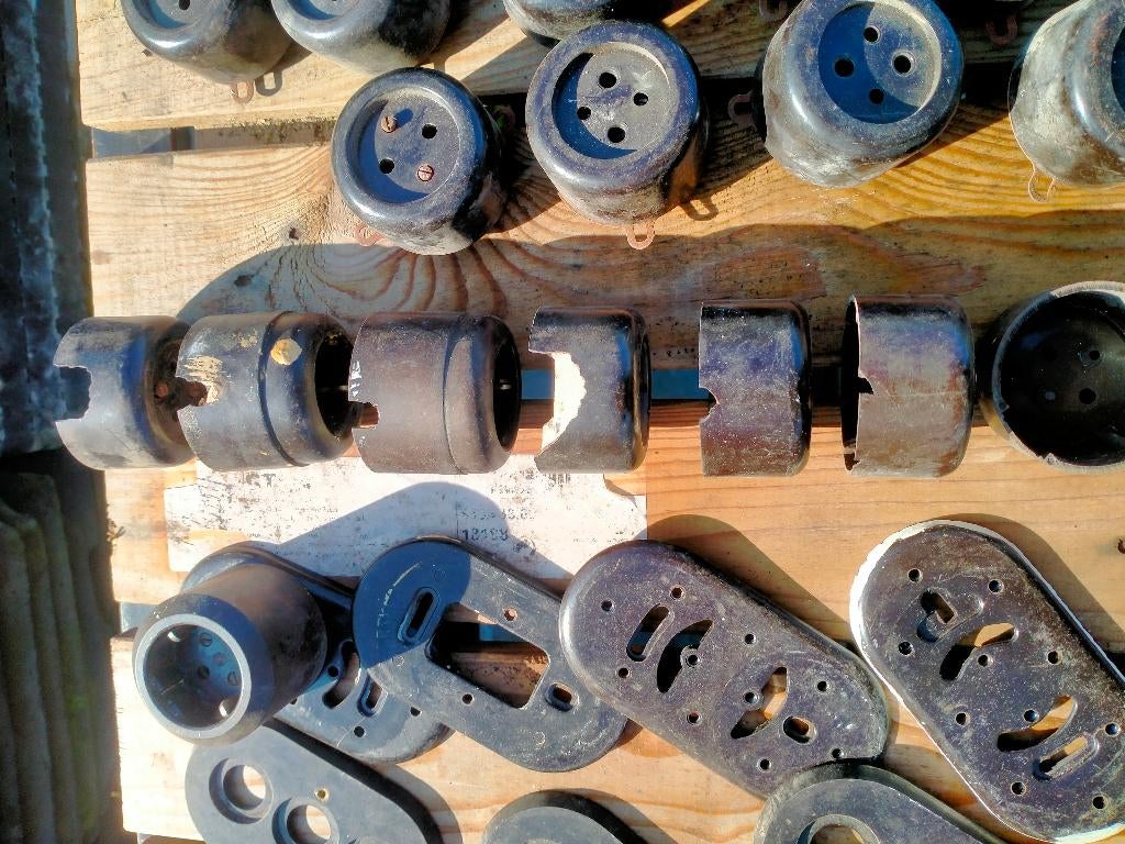 Bakeliet stopcontacten en schakelaars, Ophalen of Verzenden, Gebruikt, Stopcontact