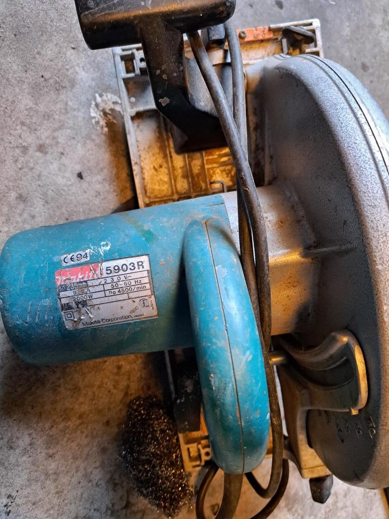 Cirkelzaag machine met 235 mm zaagdiepte, DeWalt zaagblad, Gebruikt, Cirkelzaag, DeWalt, 70 mm of meer