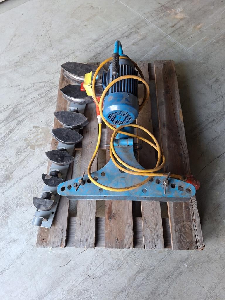 Buigpers elektrisch, Doe-het-zelf en Verbouw, Ophalen of Verzenden, Gebruikt