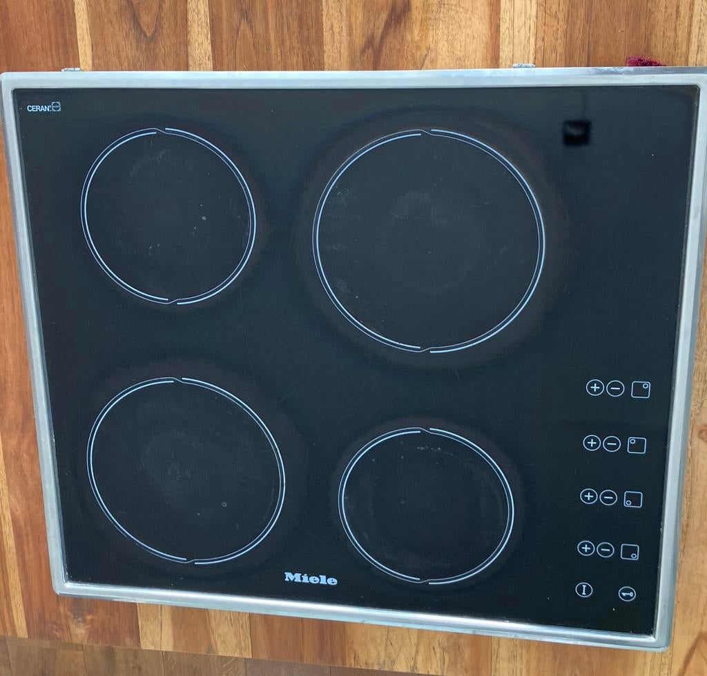 Miele keramische kookplaat KM 332-70, Ophalen, Gebruikt, Keramisch, 4 kookzones