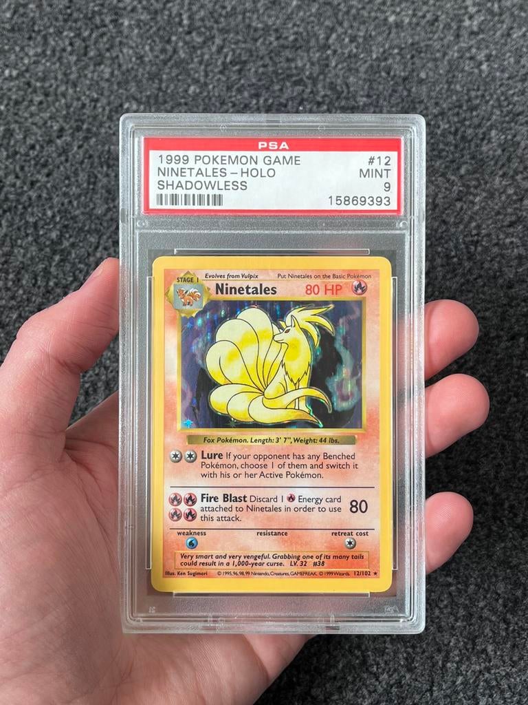 Pokémon PSA 9 Shadowless Ninetales holo #12 Base set, Ophalen of Verzenden, Zo goed als nieuw, Losse kaart, Foil