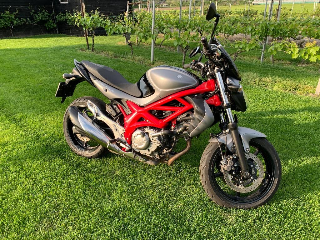 Suzuki Gladius 650 / 2015 / kan ook A2 geschikt, Motoren, Motoren | Suzuki, 2 cilinders, Motorrijbewijs A, Particulier, Meer dan 35 kW