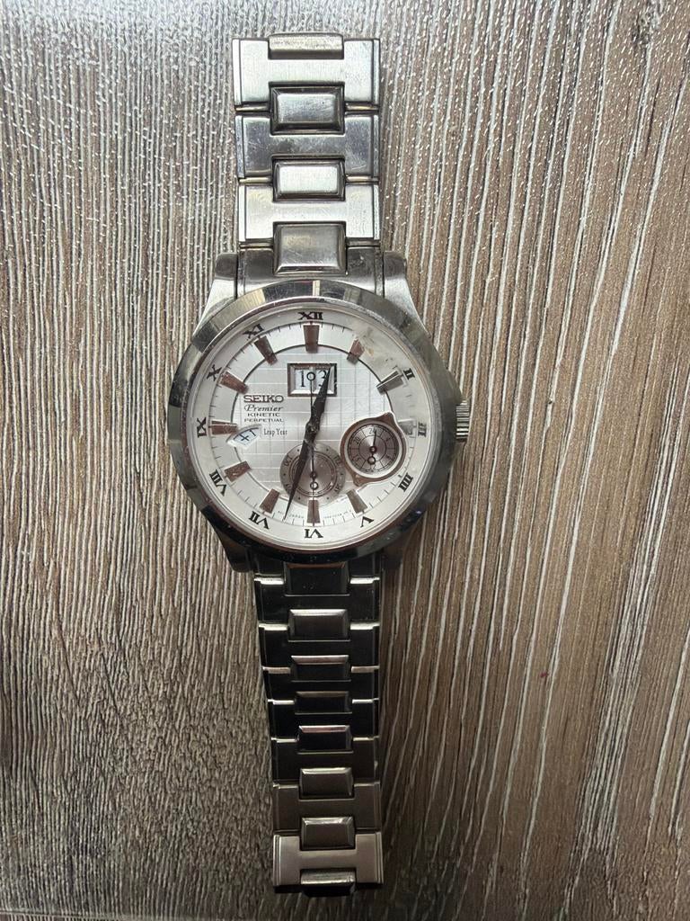 Seiko Premier Kinetic Perpetual Calendar Horloge, Ophalen of Verzenden