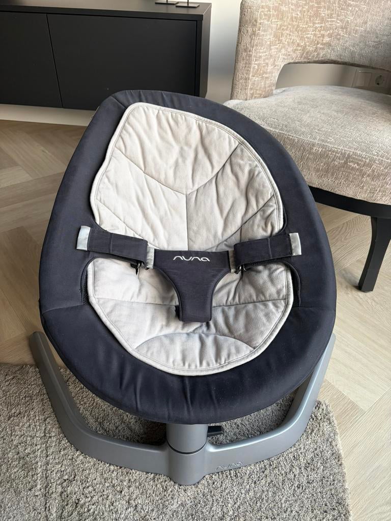 Nuna leaf wipstoel schommelstoel zwart/lichtgrijs, Kinderen en Baby's, Wipstoeltjes, Ophalen, Gebruikt, Schommelstoel